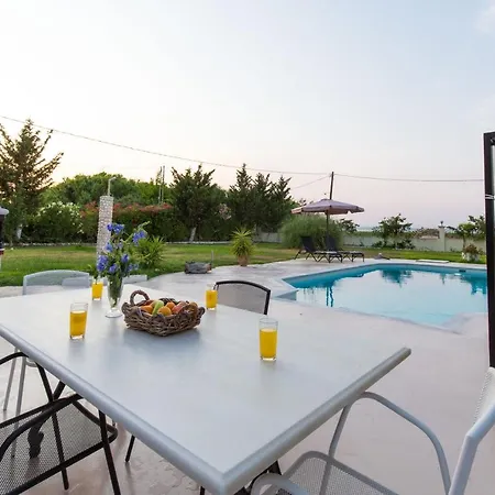 Gyra - Seaview Fivos With Private Pool 빌라 *